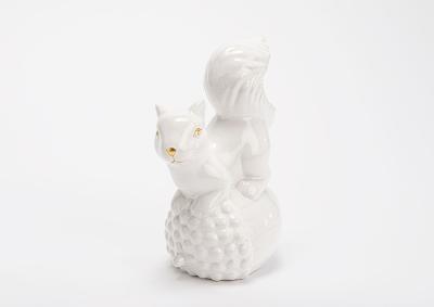 Statuette écureuil en céramique blanche